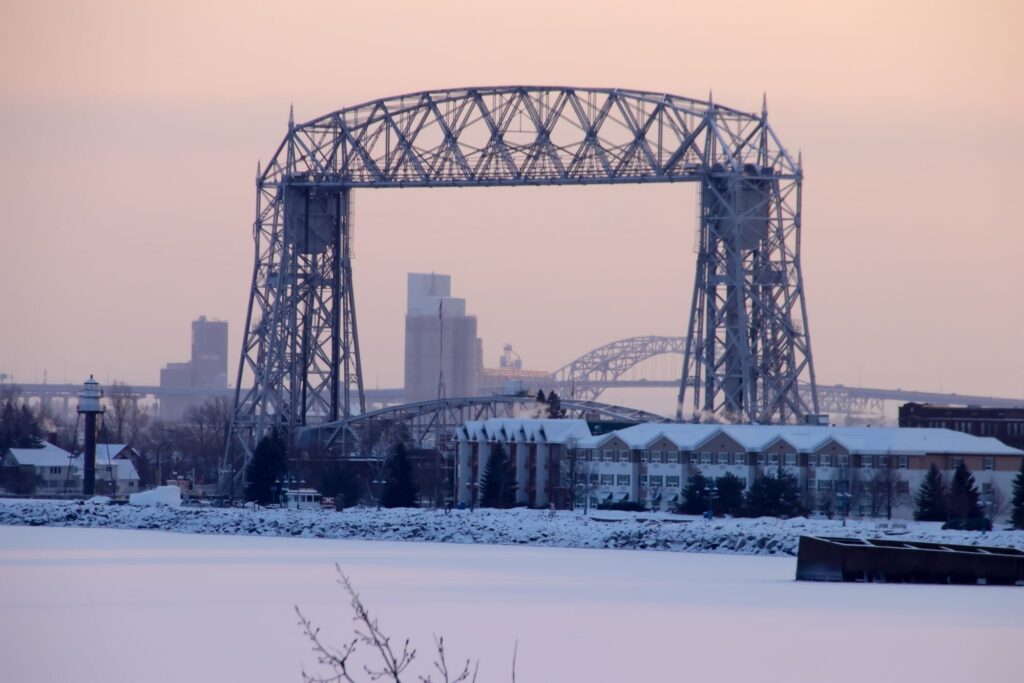 10 of the BEST Things to do in Duluth This Winter